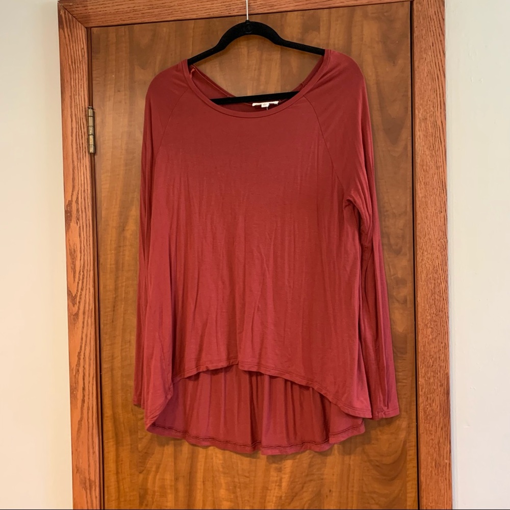 Lace-back Long-Sleeved Shirt